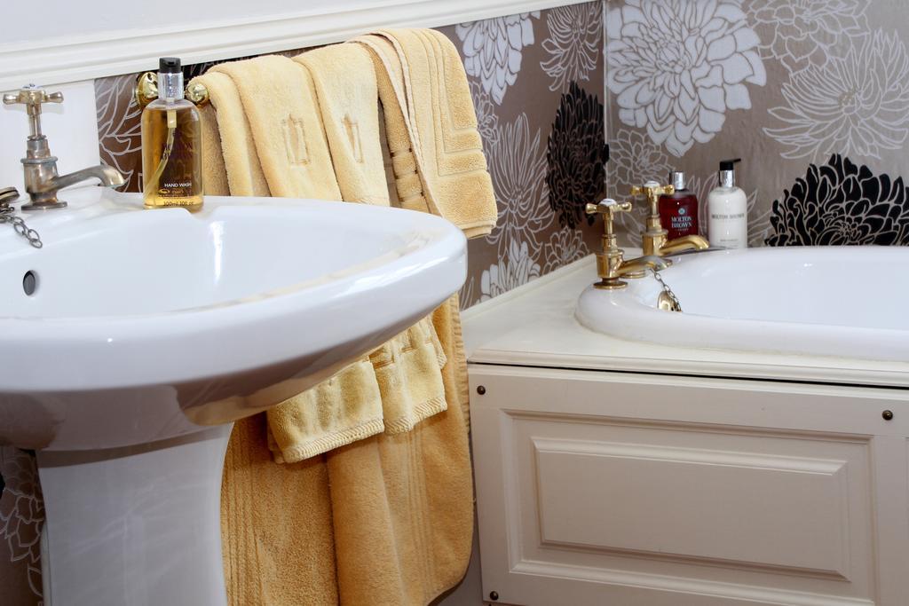 Little Holtby B&B Kirkby Fleetham Bagian luar foto